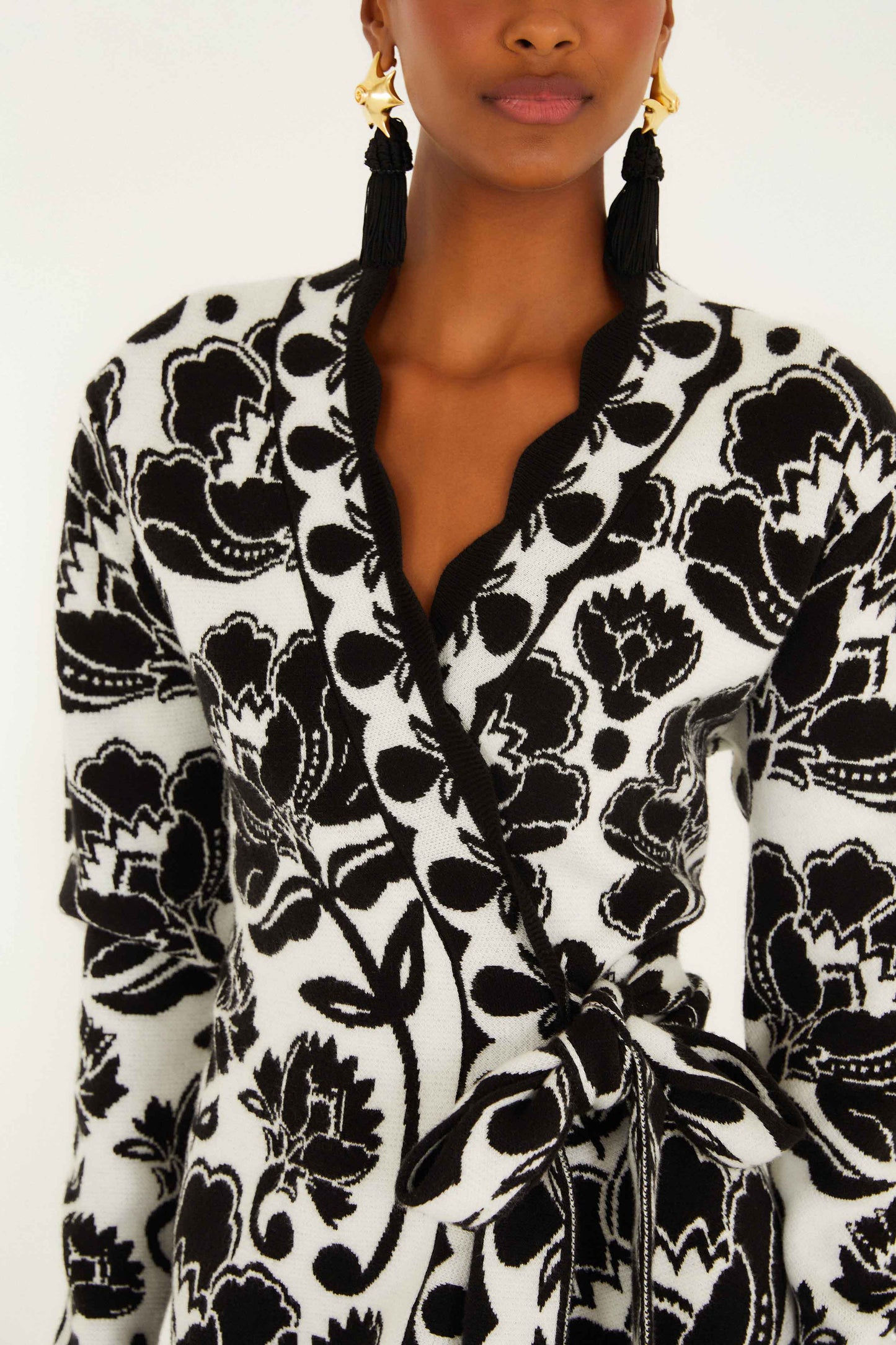 Black & White Floral Arabesque Knit Wrap Dress