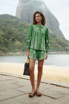 GREEN