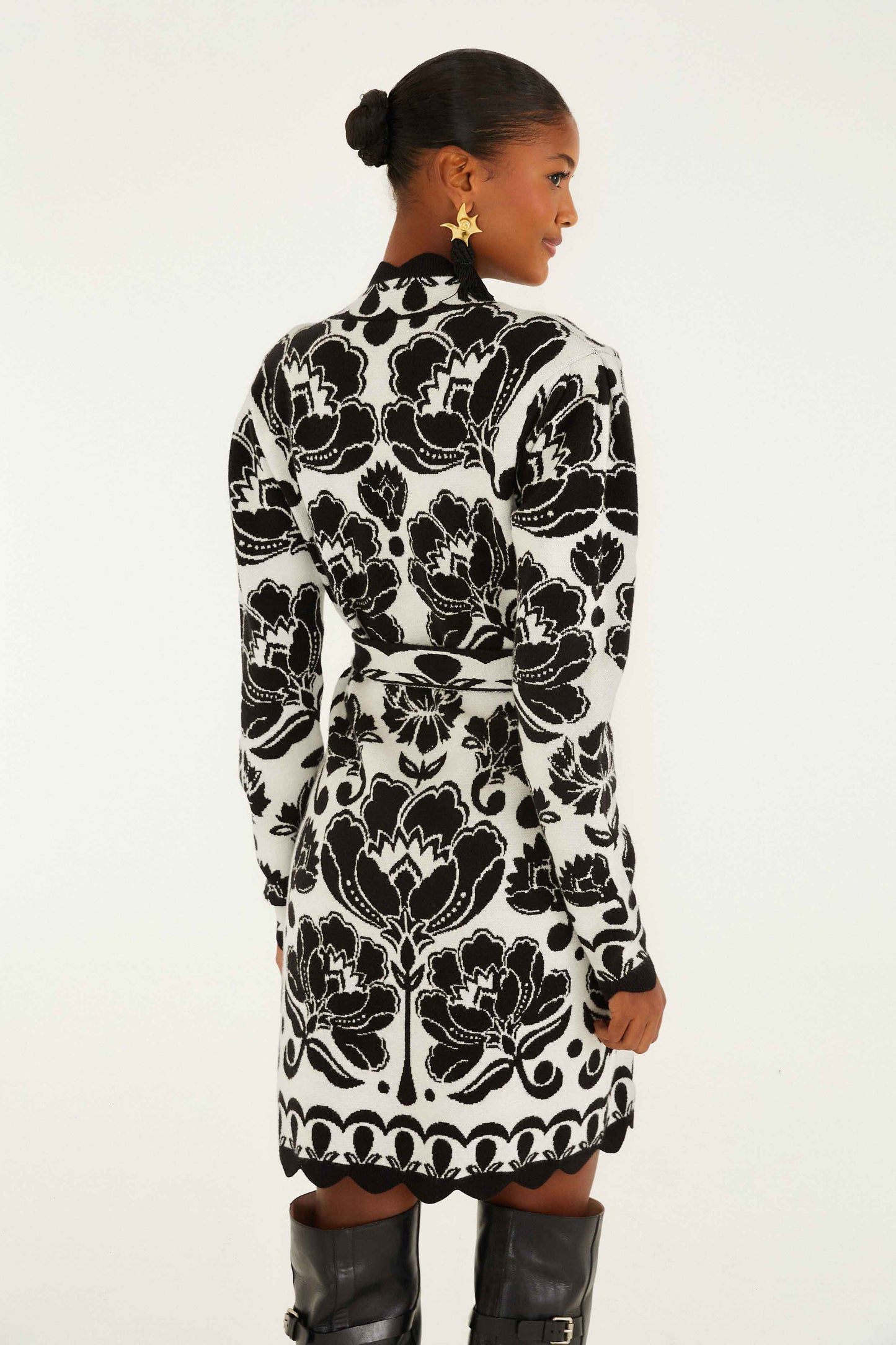 Black & White Floral Arabesque Knit Wrap Dress